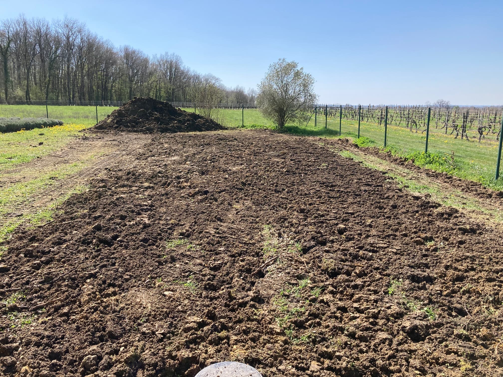 Chantier de terrassement réalisé par STM en Haute-Saintonge